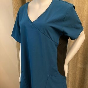 Mint Stella Uniform Top Sz. L NWT Caribbean